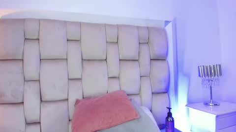 Angel Azul online show from 03-10-25, 02:59