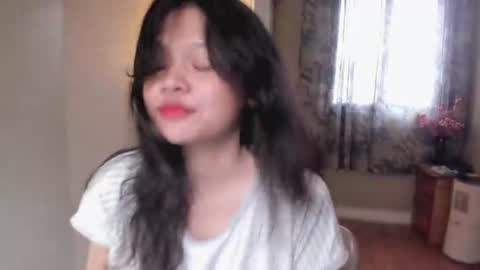 Snapshot of _ann1e_ chatting on 06-22-26, 03:19 annie . online show from 06-22-26, 03:19