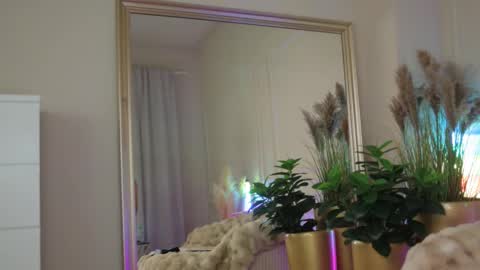 Anna online show from 03-13-26, 08:37