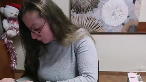 Anna online show from 12-20-24, 10:27