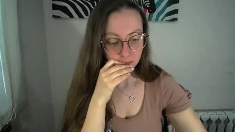 Snapshot of _annabelle_lee chatting on 05-29-26, 06:33 Anna online show from 05-29-26, 06:33