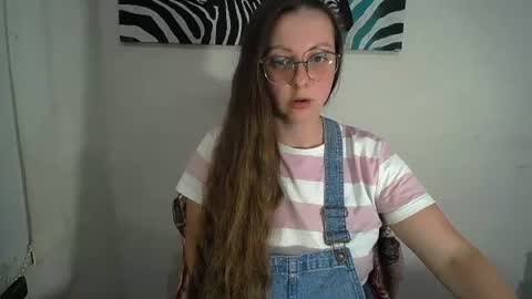 Snapshot of _annabelle_lee chatting on 06-18-26, 09:14 Anna online show from 06-18-26, 09:14