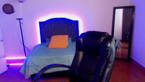 Anne online show from 12-09-24, 04:15