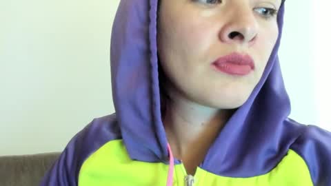 antonia online show from 02-06-25, 09:49