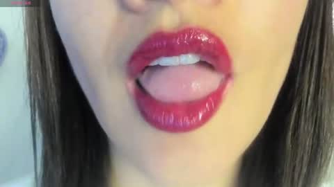 Snapshot of _antomouth_paradise chatting on 06-12-26, 10:41 antonia online show from 06-12-26, 10:41