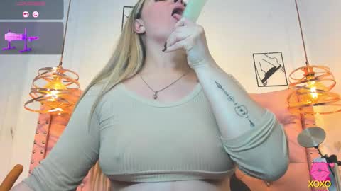 _antonella_11 online show from 02-19-26, 09:00