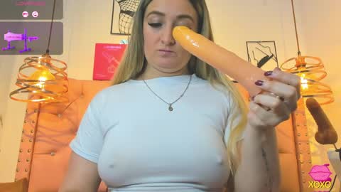 _antonella_11 online show from 03-31-26, 10:21