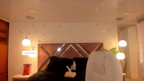 antonnela online show from 09-10-25, 01:44