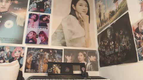 Ariana online show from 11-06-25, 03:57