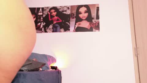 Snapshot of _ariana_lopez_ chatting on 07-07-26, 08:29 Ariana online show from 07-07-26, 08:29