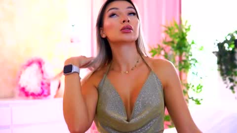 Arielle online show from 09-30-25, 09:03