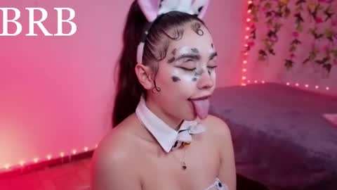 Snapshot of _ariiaa_ chatting on 06-29-26, 01:01 Aria online show from 06-29-26, 01:01
