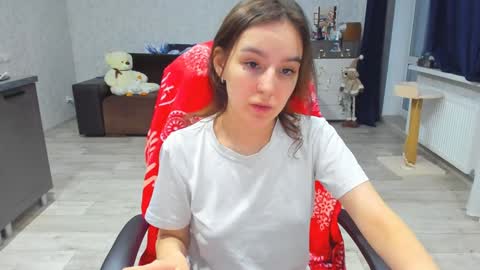 Snapshot of _arina_cox__ chatting on 12-16-24, 05:43 Arina online show from 12-16-24, 05:43