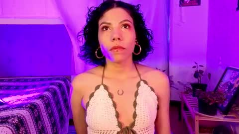 Snapshot of _art____ chatting on 02-15-26, 10:50 Lola online show from 02-15-26, 10:50