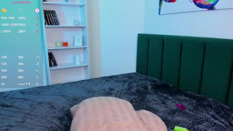 Snapshot of _ashley_collin_ chatting on 01-18-25, 07:48 Sofia online show from 01-18-25, 07:48