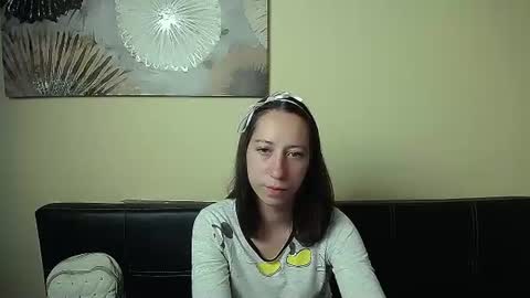 Snapshot of _astraia_ chatting on 06-17-26, 09:12 _astraia_ online show from 06-17-26, 09:12