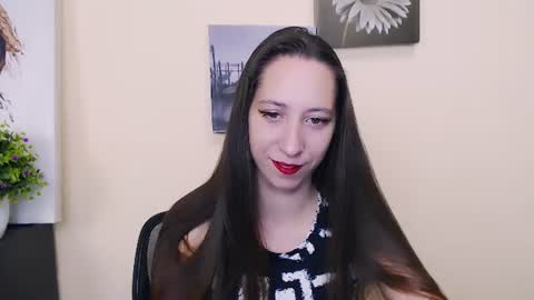 Snapshot of _astraia_ chatting on 07-10-26, 06:07 _astraia_ online show from 07-10-26, 06:07