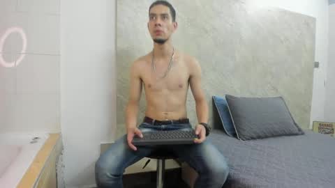 _axel_09 online show from 04-10-26, 03:56