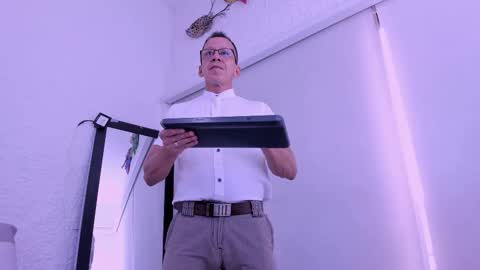 _axelking_ online show from 03-03-26, 11:49