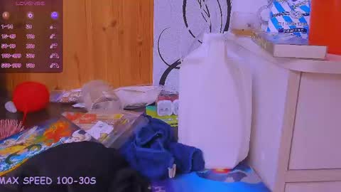 Snapshot of _b_a_n_s_h_e_e_ chatting on 04-23-26, 12:29 Emily - BLONDE Jennifer - RED hair online show from 04-23-26, 12:29