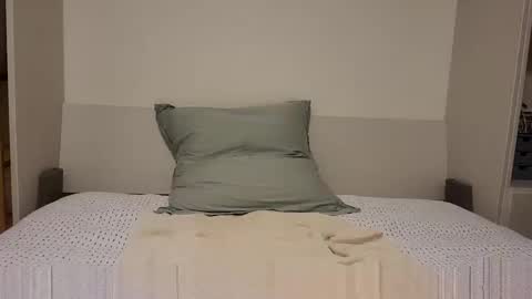 Snapshot of _b_h_c_ chatting on 01-13-26, 06:51 _b_h_c_ online show from 01-13-26, 06:51