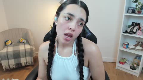 Bella Evans online show from 01-20-25, 09:03