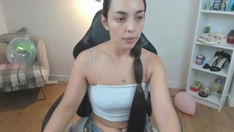 Bella Evans online show from 09-22-25, 04:47