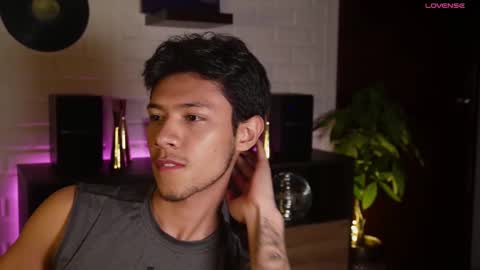 Snapshot of _billy_j chatting on 12-22-24, 12:50 BILLY online show from 12-22-24, 12:50