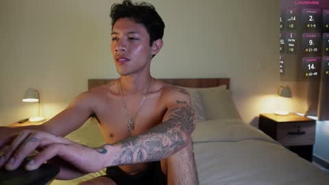 Snapshot of _billy_j chatting on 02-25-25, 03:16 BILLY online show from 02-25-25, 03:16