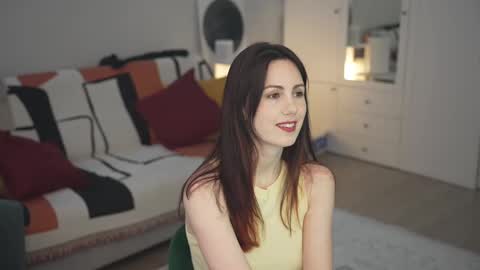 Snapshot of _blackbee_ chatting on 02-24-25, 10:15 Lili online show from 02-24-25, 10:15