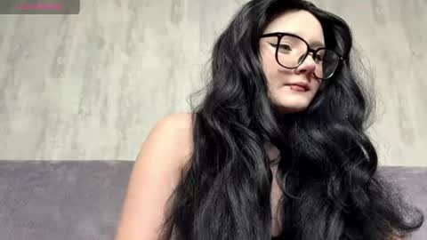 _blackcharm_ online show from 06-16-26, 12:02