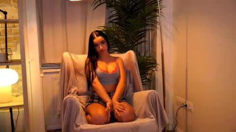 Pearl online show from 02-16-26, 05:09