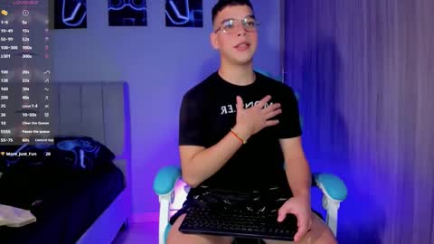 _blake_boy online show from 10-10-25, 05:06