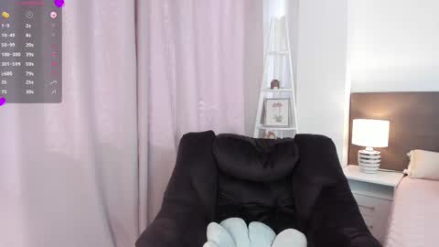 Mary online show from 10-24-25, 01:51