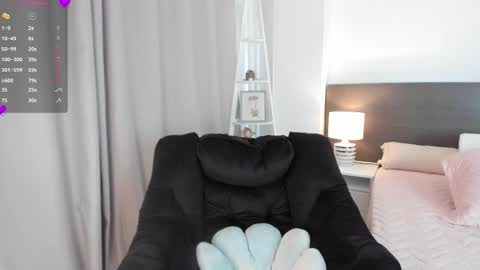 Mary online show from 10-27-25, 03:05