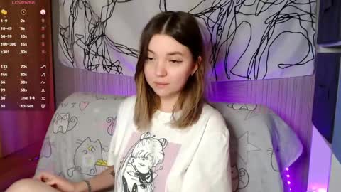 Snapshot of _blonde_barbie_ chatting on 05-28-26, 05:49 Elizabeth online show from 05-28-26, 05:49