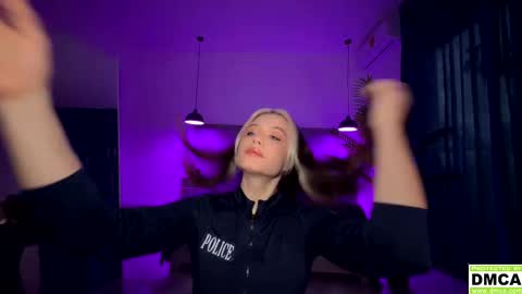 Snapshot of _blowjob_queen_ chatting on 09-30-25, 11:10 Hey were Vi and Alex VACATION FROM OCTOBER 31 TO NOVEMBER 12. AVAILABLE ON INST online show from 09-30-25, 11:10