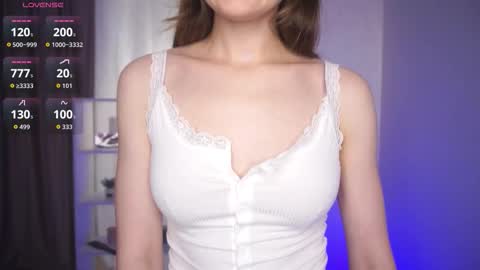 Snapshot of _bluebell__ chatting on 09-22-25, 05:42 My name is Agnes online show from 09-22-25, 05:42