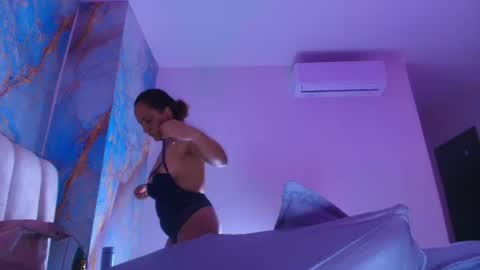 Snapshot of _britanyy_ chatting on 07-04-26, 03:02 Britany online show from 07-04-26, 03:02