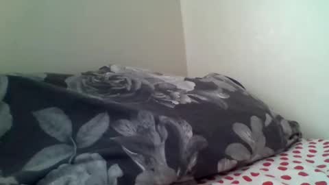 Snapshot of _bunny_b chatting on 10-27-25, 04:38 I will be back soon online show from 10-27-25, 04:38