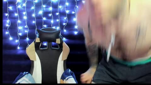 _by_double_sexy_miss_ online show from 02-05-25, 09:46