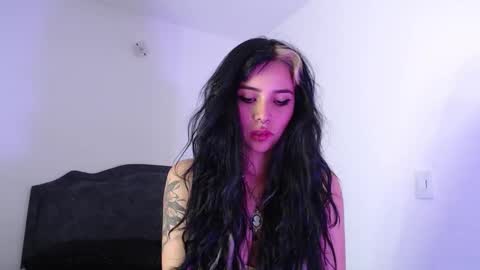 Luna online show from 03-22-26, 12:14