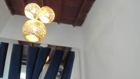 Snapshot of _candy_sweet chatting on 01-09-25, 06:15 Candy online show from 01-09-25, 06:15