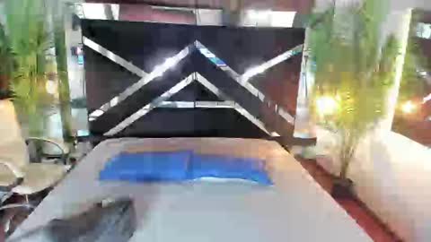 Snapshot of _candy_sweet chatting on 09-11-25, 06:08 Candy online show from 09-11-25, 06:08