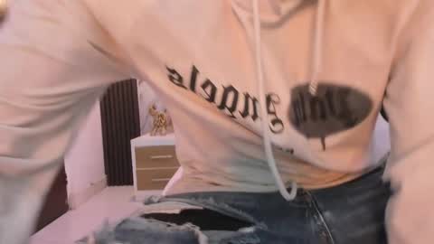 Snapshot of _cannabitch chatting on 05-02-26, 01:05 Shatta Sara online show from 05-02-26, 01:05