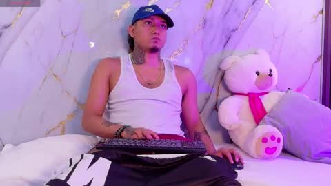 Snapshot of _cannabitch chatting on 05-25-26, 02:56 Shatta Sara online show from 05-25-26, 02:56