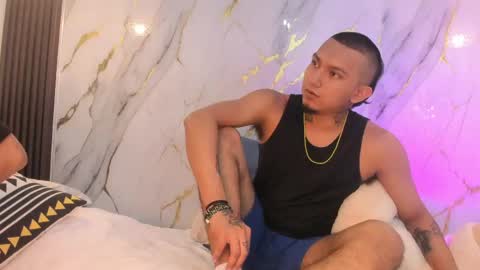Snapshot of _cannabitch chatting on 05-31-26, 01:18 Shatta Sara online show from 05-31-26, 01:18