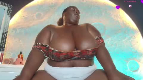 Snapshot of _carolinagomez chatting on 11-08-25, 07:34 Caro. online show from 11-08-25, 07:34