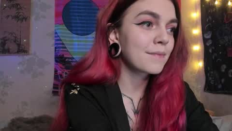 Snapshot of _caroline_coy chatting on 02-14-25, 02:33 Caroline online show from 02-14-25, 02:33