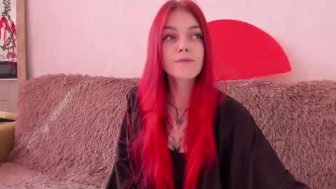 Snapshot of _caroline_coy chatting on 09-26-25, 11:14 Caroline online show from 09-26-25, 11:14